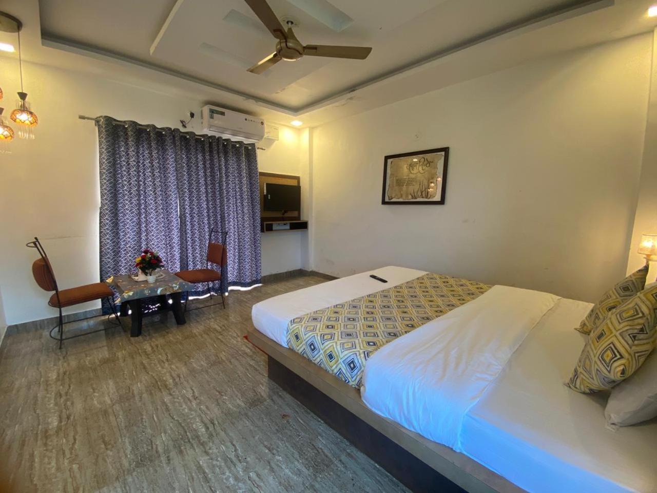 Hotel Golden Galaxy And Restaurant Mahābaleshwar Exterior foto